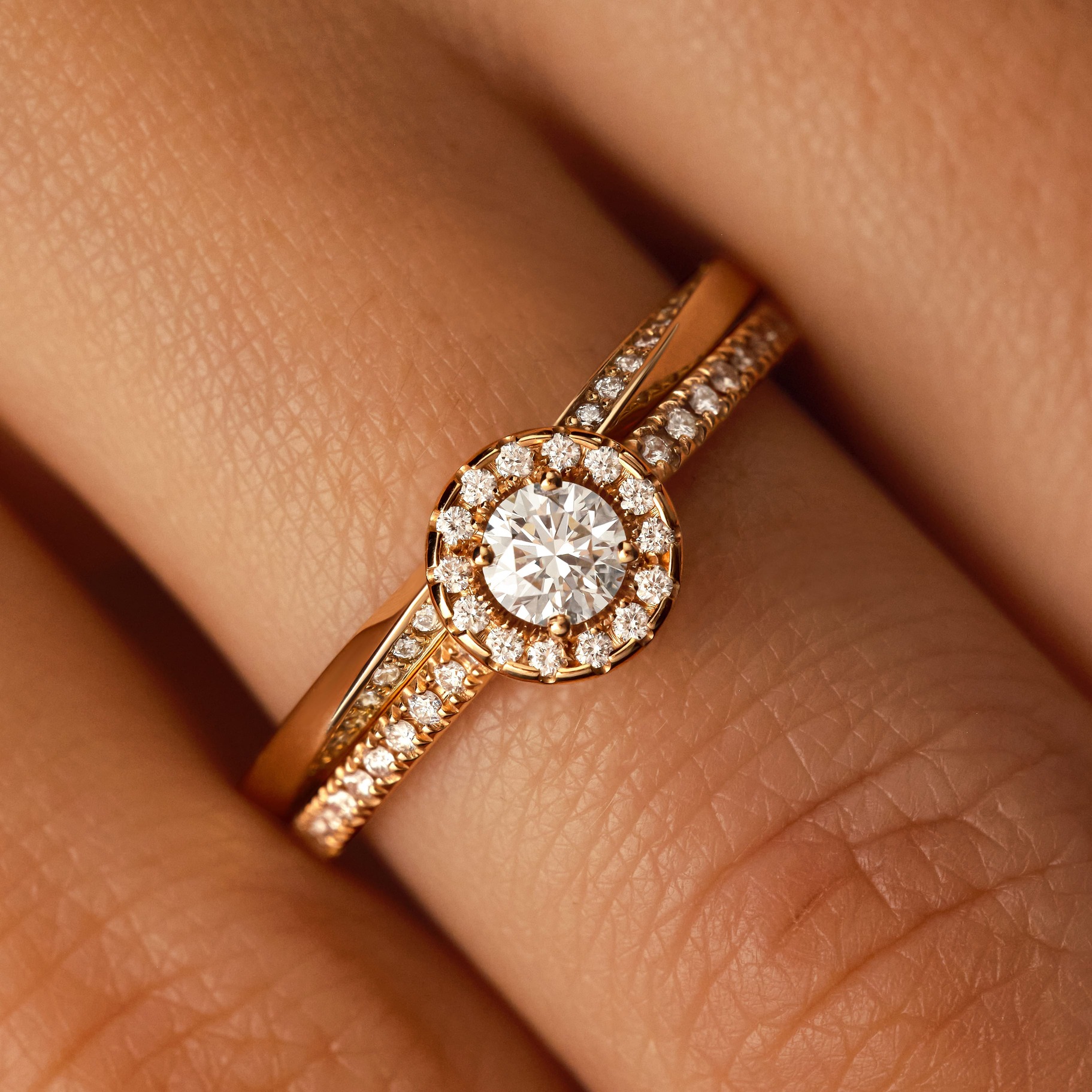 Alliance Mathurins Pavée, bague Rétromantique Pavée