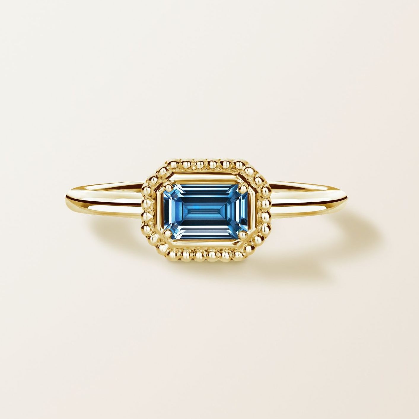 Bague Gemmyorama Octogonal or jaune et Topaze Blue London
